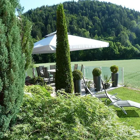 Bluemel Inkl. Freier Strandbadeintritt Velden am Wörthersee