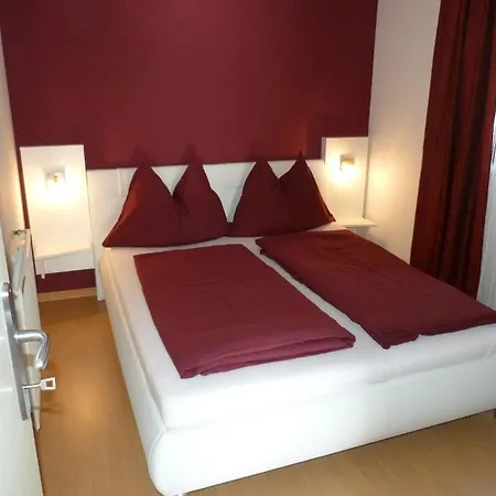 Bluemel Inkl. Freier Strandbadeintritt * Velden am Wörthersee