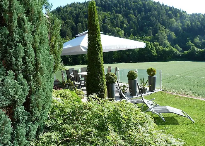 Bluemel Inkl. Freier Strandbadeintritt Velden am Wörthersee